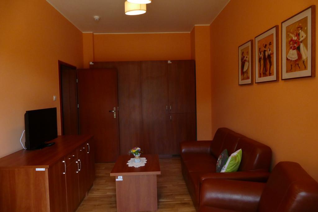 Ckm Centrum Konferencyjne Mazowsze Otrębusy Dış mekan fotoğraf