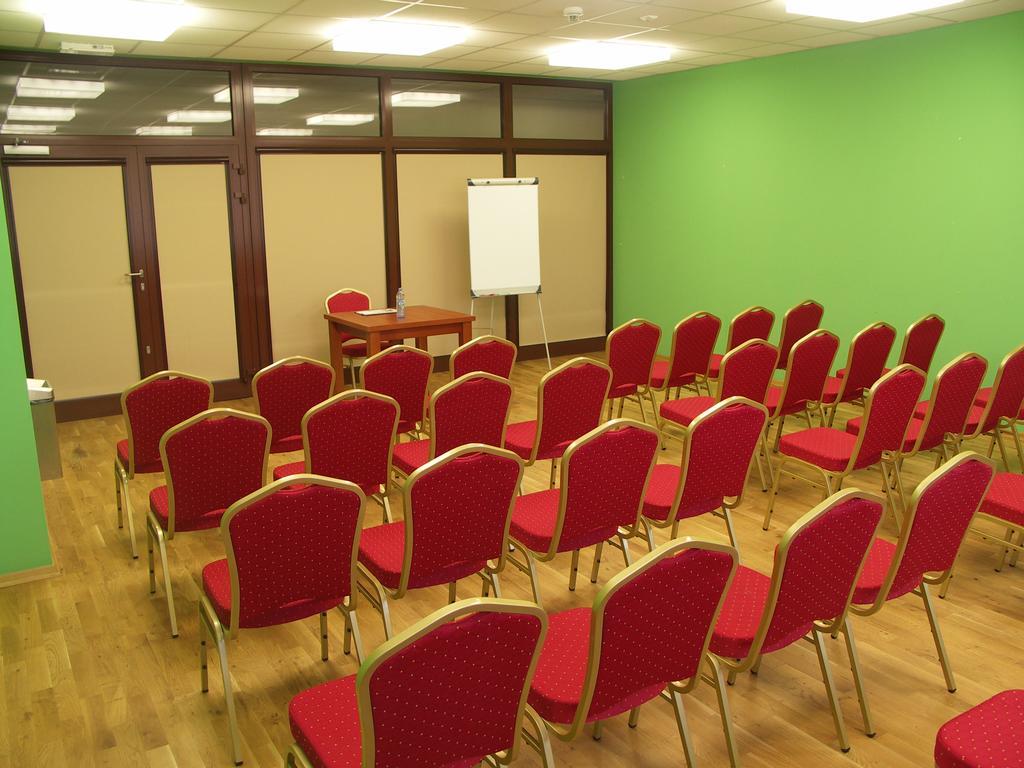 Ckm Centrum Konferencyjne Mazowsze Otrębusy Dış mekan fotoğraf