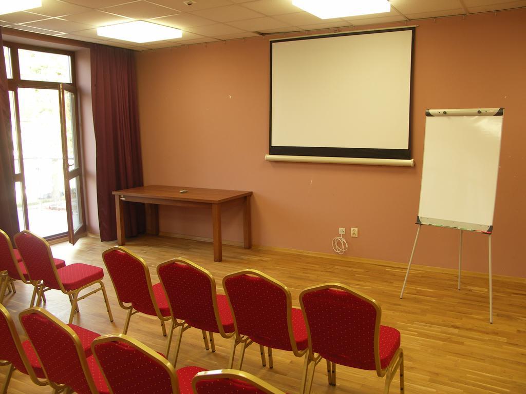 Ckm Centrum Konferencyjne Mazowsze Otrębusy Dış mekan fotoğraf